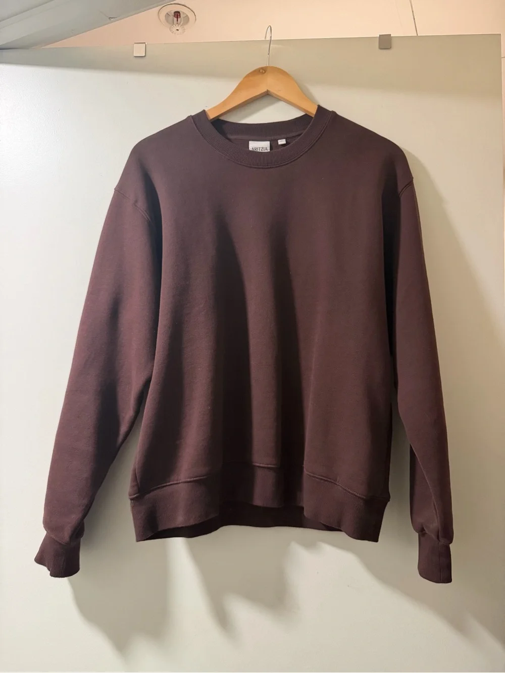 NWOT Aritzia Perfect Crew Sweatshirt - Picture 7 of 8